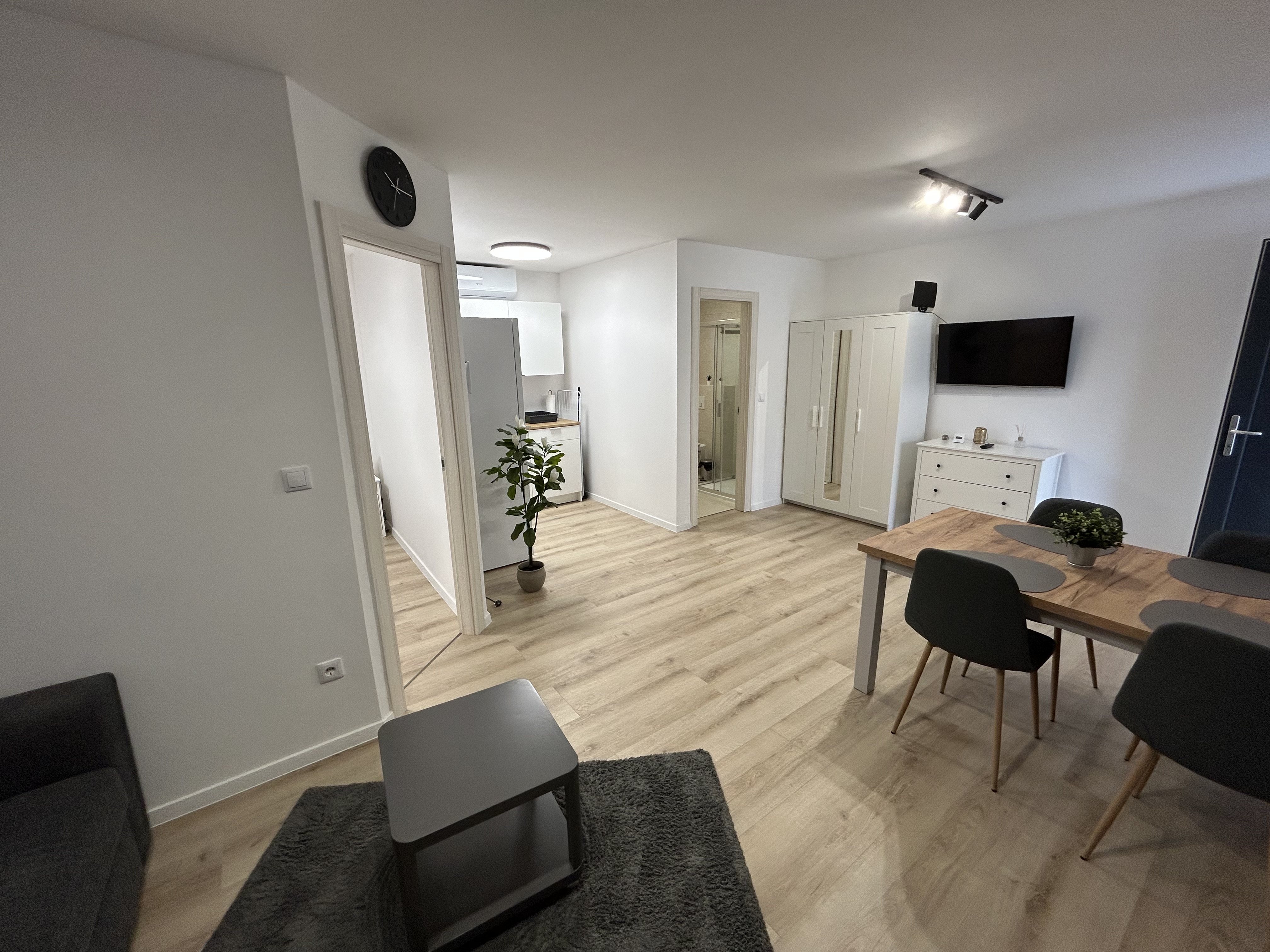 Diófás apartman